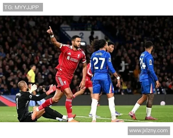 阿森纳迎战塞尔维亚球队期待精彩对决与战术较量 阿森纳迎战塞尔维亚球队期待精彩对决与战术较量